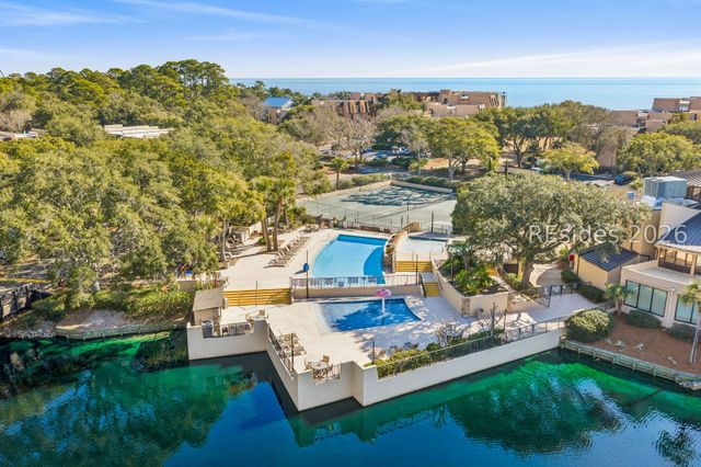 85 Folly Field Rd Apt 112, Hilton Head Island, SC 29928