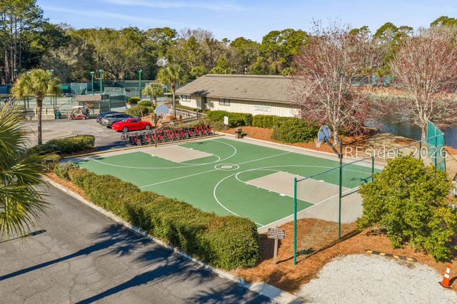 85 Folly Field Rd Apt 112, Hilton Head Island, SC 29928
