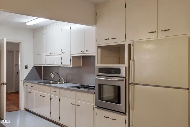 805 W Knox Street, Durham, NC 27701