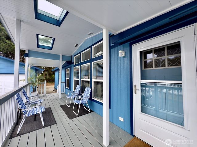 609 Chenois Avenue NE, Ocean Shores, WA 98569