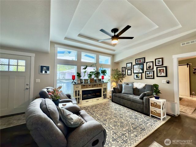 609 Chenois Avenue NE, Ocean Shores, WA 98569