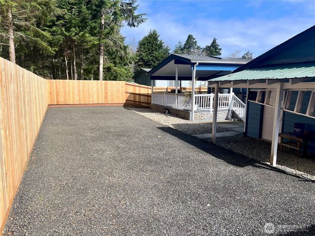 609 Chenois Avenue NE, Ocean Shores, WA 98569