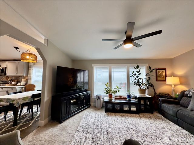 609 Chenois Avenue NE, Ocean Shores, WA 98569