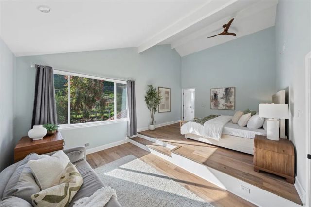 971 San Lorenzo Court, Solana Beach, CA 92075