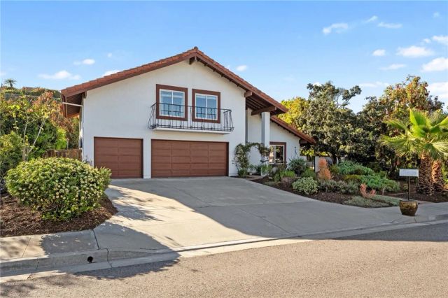 971 San Lorenzo Court, Solana Beach, CA 92075