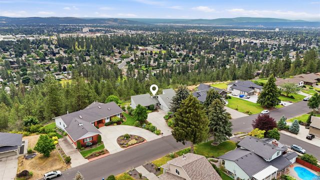 7712 N Panorama Dr, Spokane, WA 99208