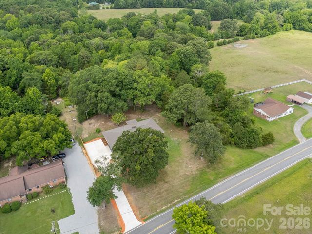 1297 Potter Road, Lancaster, SC 29720