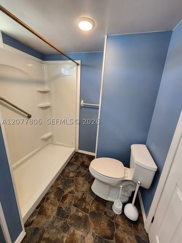 4248 Hibiscus Cir H, West Palm Beach, FL 33409