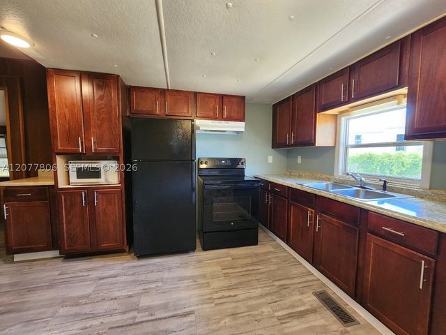 4248 Hibiscus Cir H, West Palm Beach, FL 33409