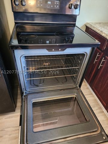 4248 Hibiscus Cir H, West Palm Beach, FL 33409