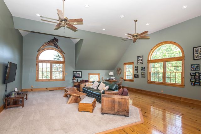 735 Tinmouth Road, Danby, VT 05739