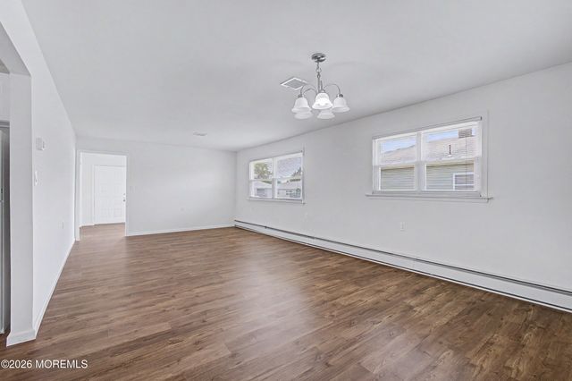 64 Puerto Vallarta Street, Toms River, NJ 08757
