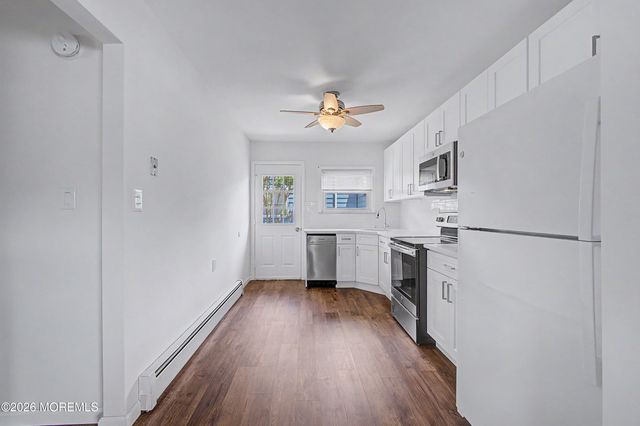 64 Puerto Vallarta Street, Toms River, NJ 08757