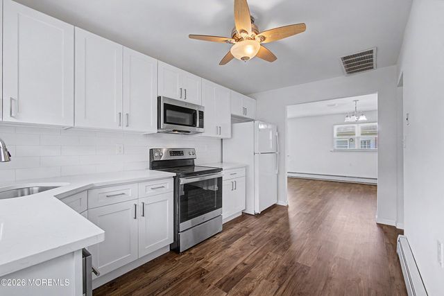 64 Puerto Vallarta Street, Toms River, NJ 08757