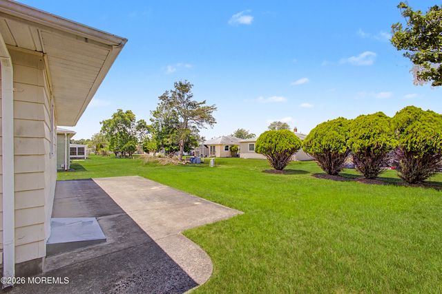 64 Puerto Vallarta Street, Toms River, NJ 08757