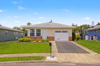 64 Puerto Vallarta Street, Toms River, NJ 08757