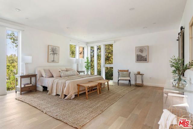 2267 Duane Street, Los Angeles, CA 90039