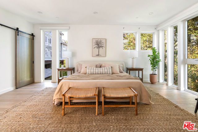 2267 Duane Street, Los Angeles, CA 90039