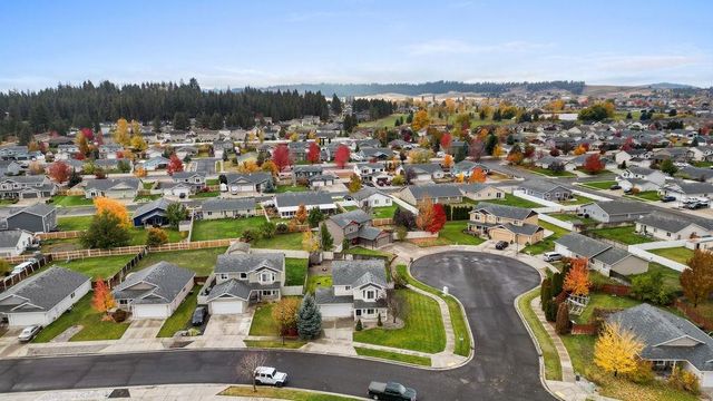 9319 W Caelen Ave, Cheney, WA 99004