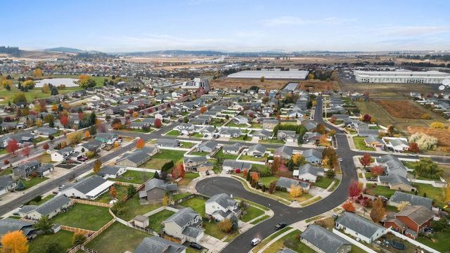 9319 W Caelen Ave, Cheney, WA 99004