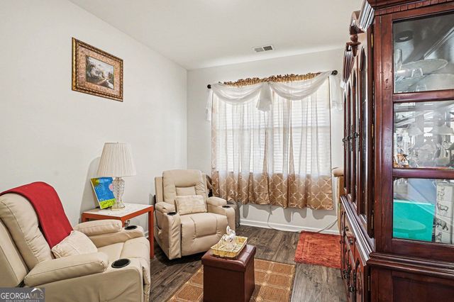 216 Friendship Oak Way, Hampton, GA 30228