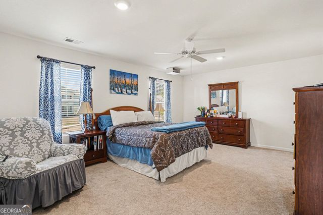 216 Friendship Oak Way, Hampton, GA 30228