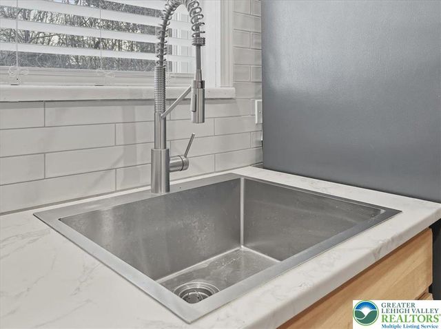 1226 Railroad Street, Bethlehem City, PA 18015