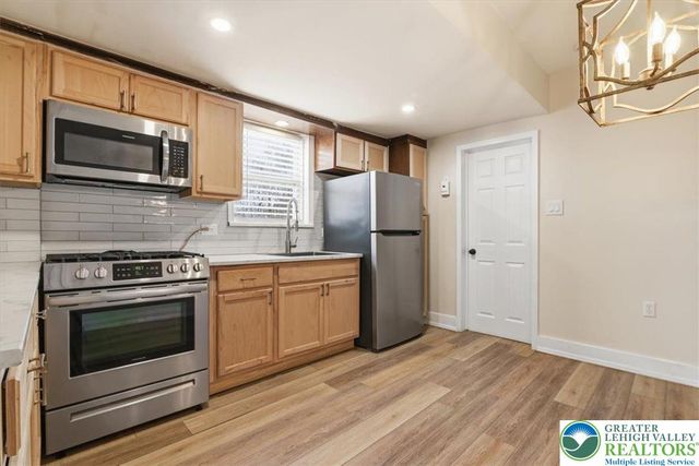 1226 Railroad Street, Bethlehem City, PA 18015