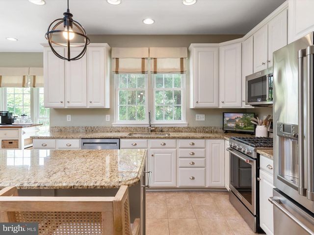 2420 VALLEY BROOK LN, Gambrills, MD 21054