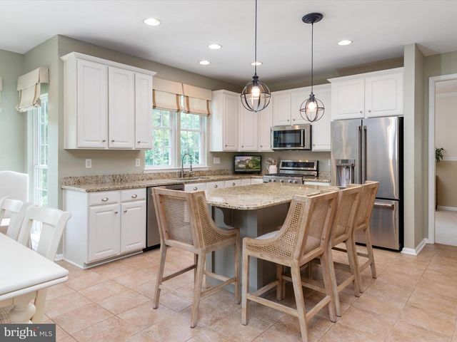 2420 VALLEY BROOK LN, Gambrills, MD 21054