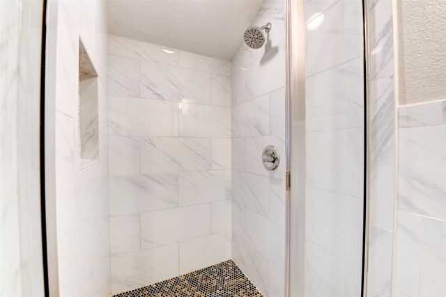 109 Dresden Street, Houston, TX 77012