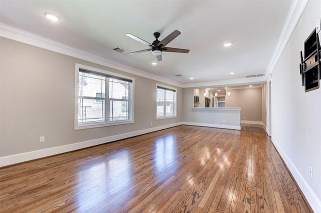 109 Dresden Street, Houston, TX 77012