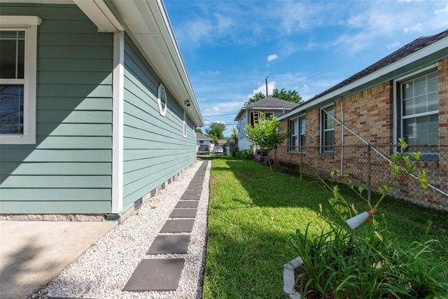 109 Dresden Street, Houston, TX 77012