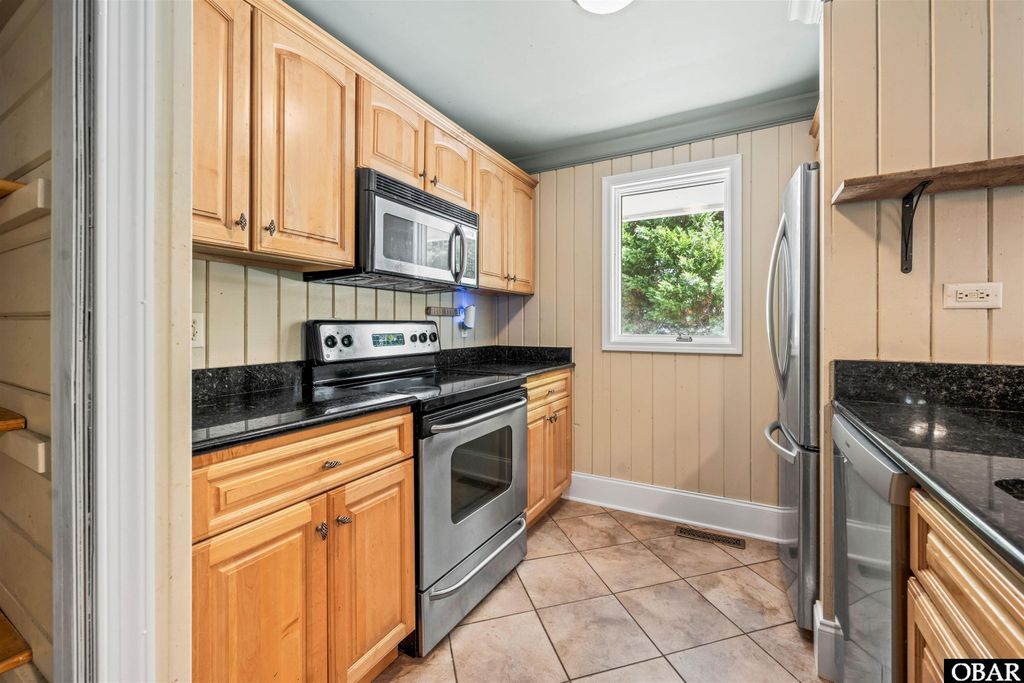 Image 5 of property listing at 310 W Villa Dunes Drive, Nags Head, NC 27959