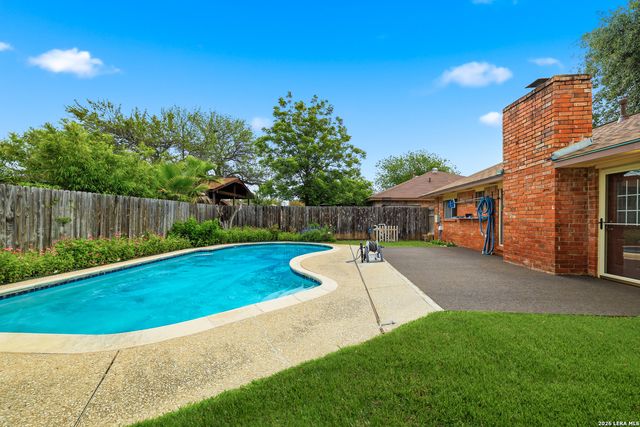 7111 SPLIT CRK, San Antonio, TX 78238