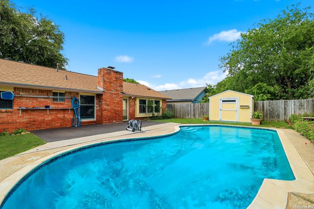 7111 SPLIT CRK, San Antonio, TX 78238