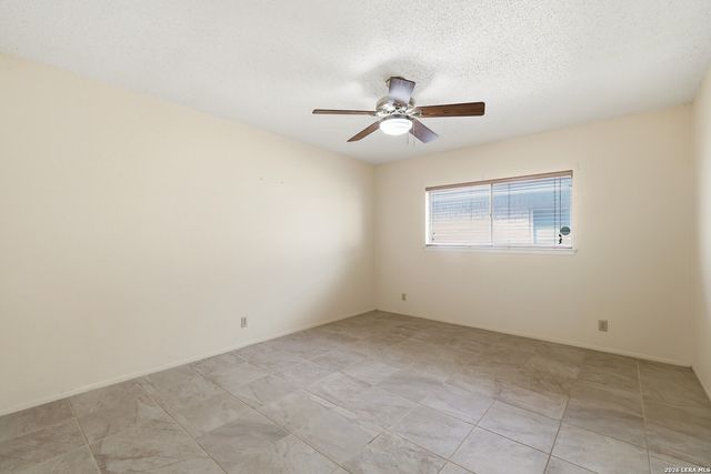 7111 SPLIT CRK, San Antonio, TX 78238