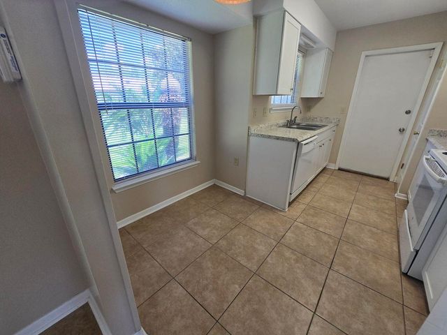 619 Schneider Drive, Fort Walton Beach, FL 32547