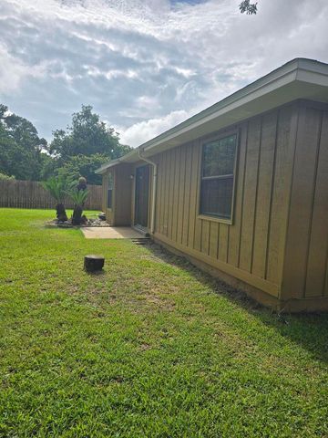 619 Schneider Drive, Fort Walton Beach, FL 32547