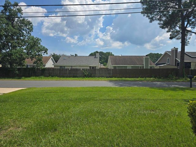 619 Schneider Drive, Fort Walton Beach, FL 32547