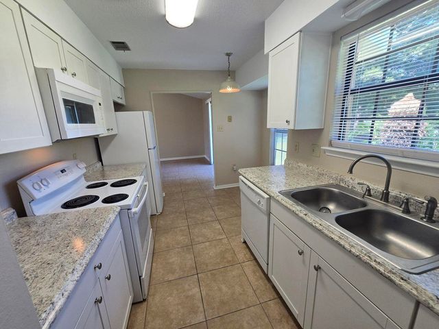 619 Schneider Drive, Fort Walton Beach, FL 32547