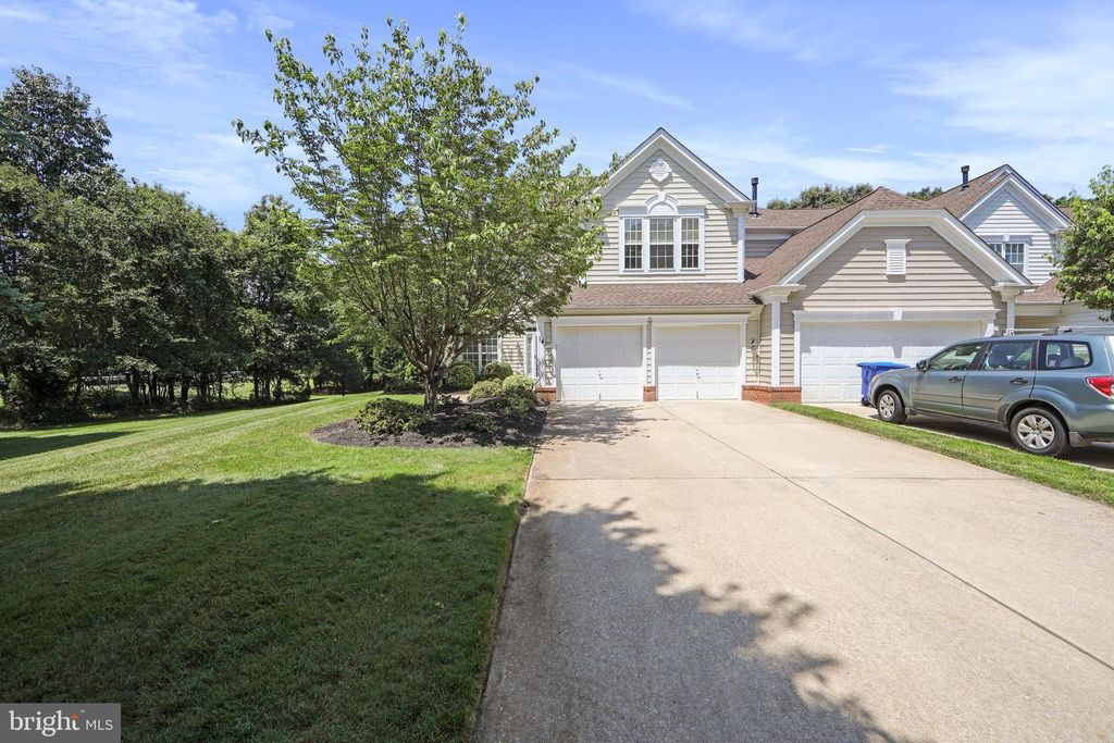 14 WRENTHAM DR, Medford, NJ 08055