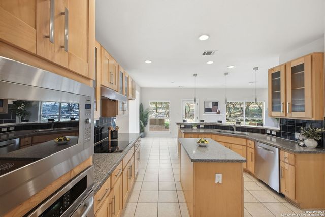 3110 Elkwater, San Antonio, TX 78258