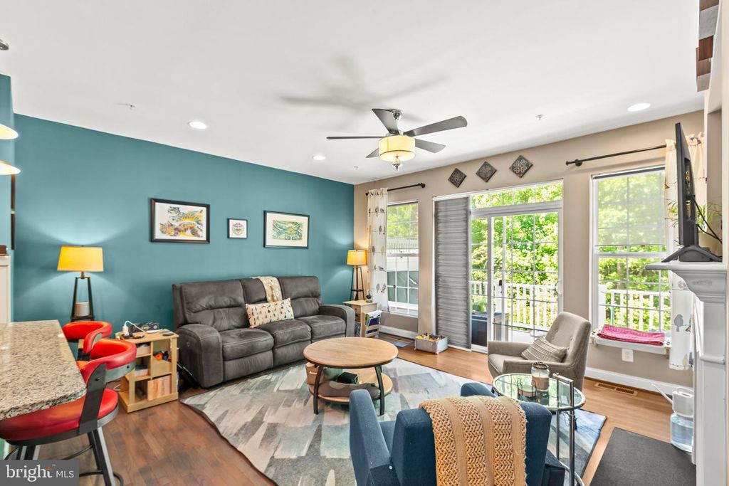 Image 11 of property listing at 36 DERBY DR, La Plata, MD 20646