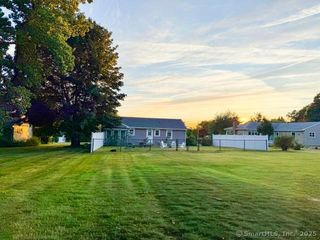 29 Lloyd Road, Waterford, CT 06385