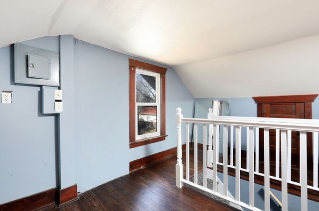 1723 W 2nd Street, Perry, IA 50220