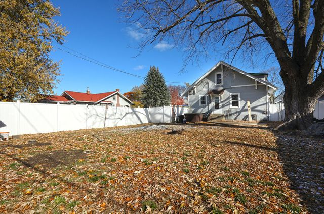 1723 W 2nd Street, Perry, IA 50220