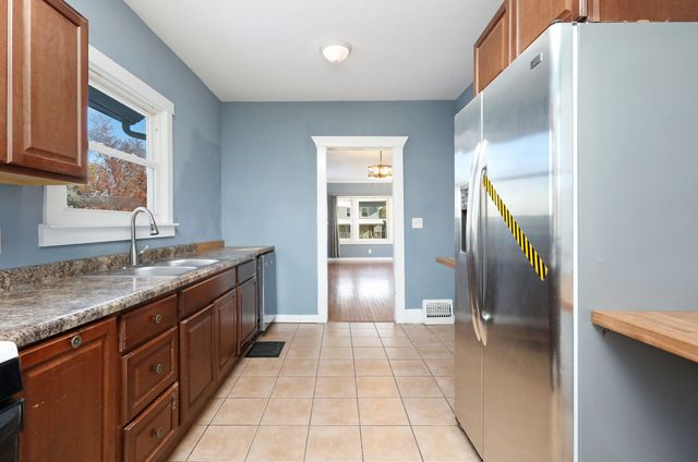 1723 W 2nd Street, Perry, IA 50220