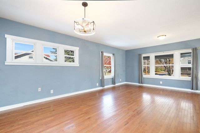 1723 W 2nd Street, Perry, IA 50220