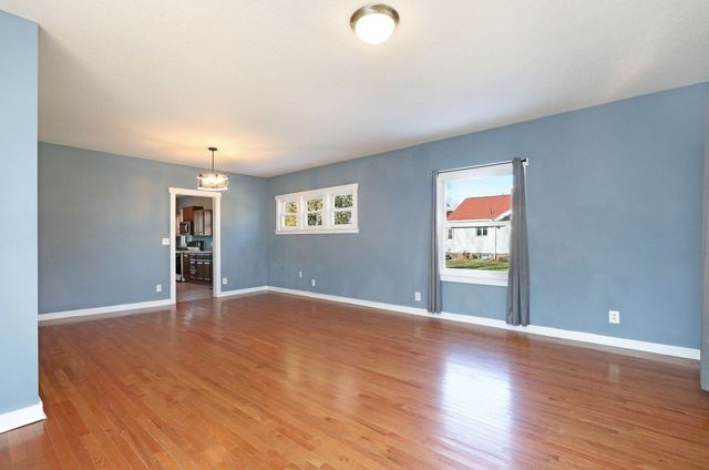 1723 W 2nd Street, Perry, IA 50220